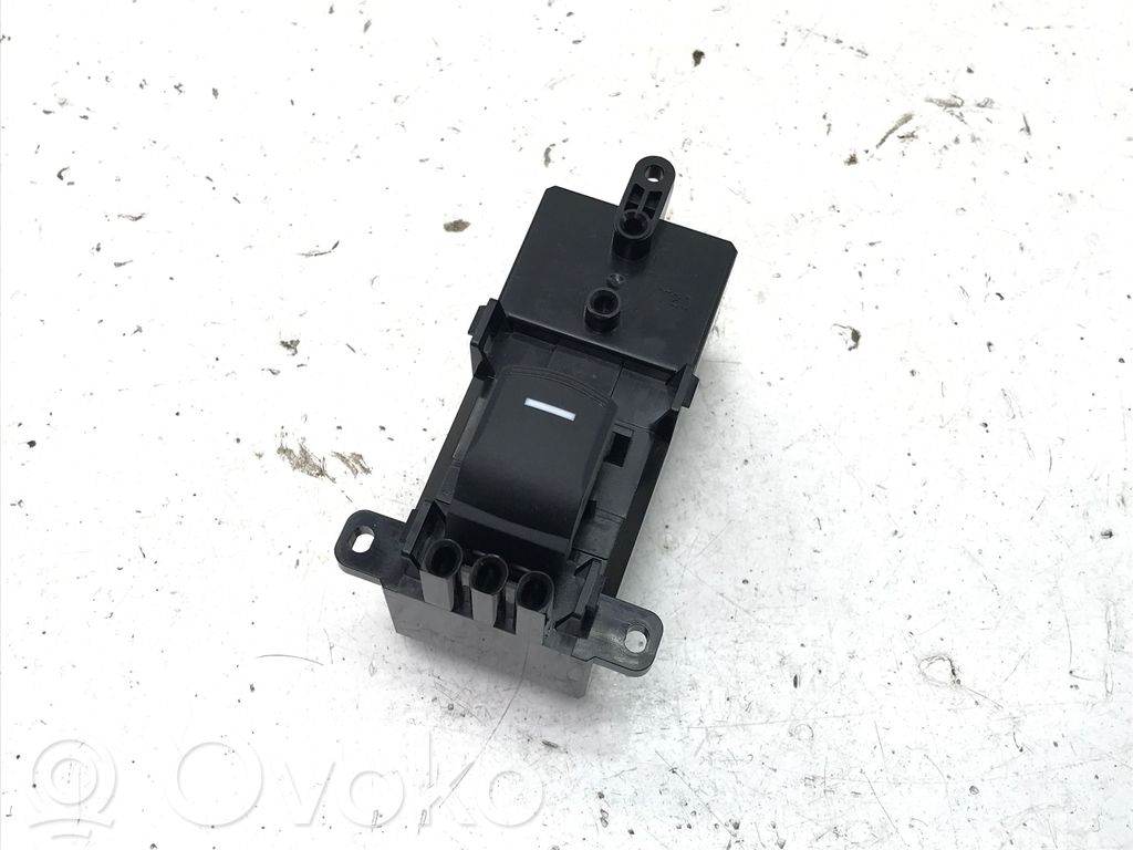 Honda e:Ny1 Quarter vent window switch 