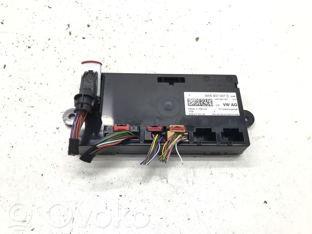 Volkswagen Tiguan Air conditioning/heating control unit 