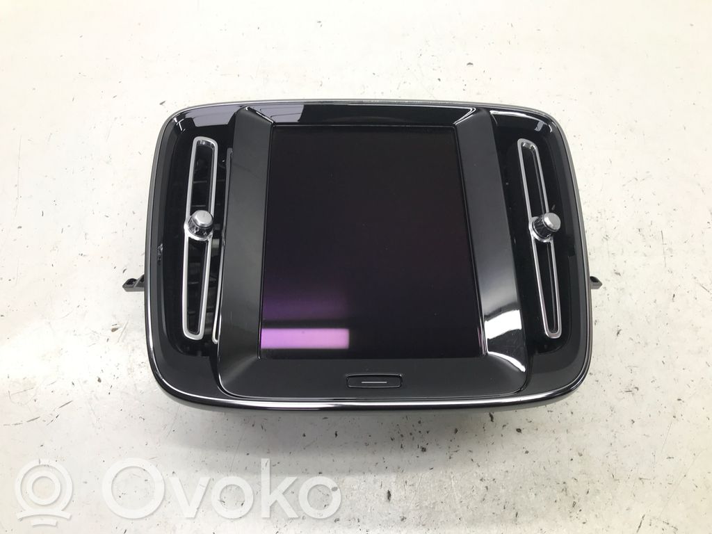 Volvo XC40 Screen/display/small screen 