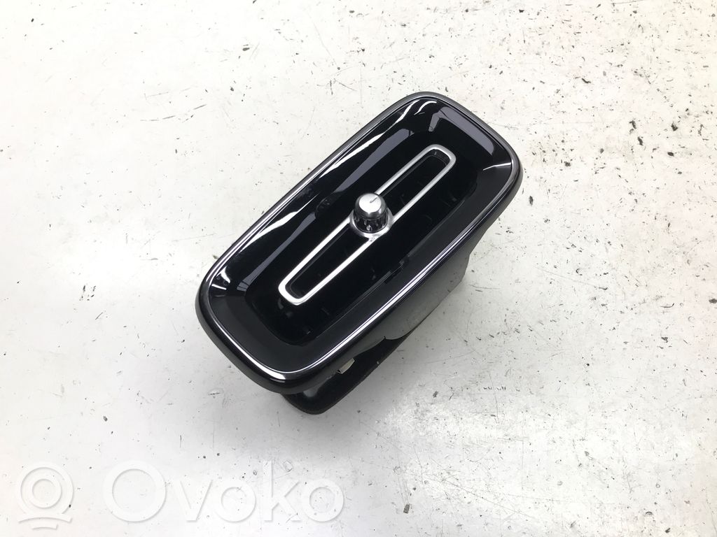 Volvo XC40 Šoninės oro grotelės 