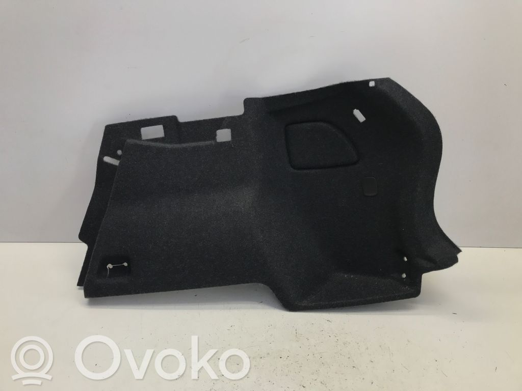 Volvo XC40 Boczek / Tapicerka / bagażnika 