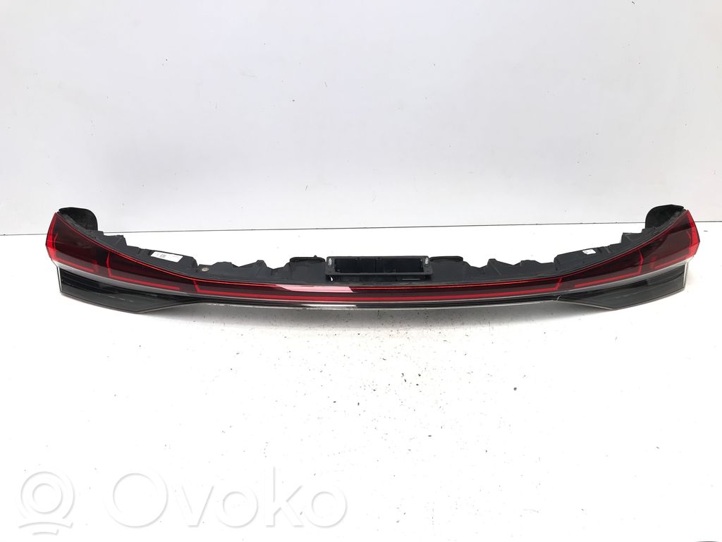Audi Q4 e-tron Takaluukun takavalot 