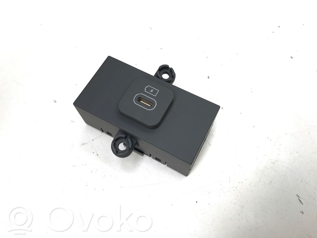 Gniazdo / Złącze USB   96125DO300,10R0611830,231121
