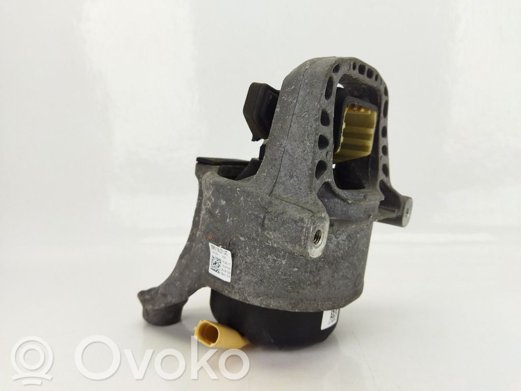 Audi A4 S4 B9 8W Engine mount bracket 