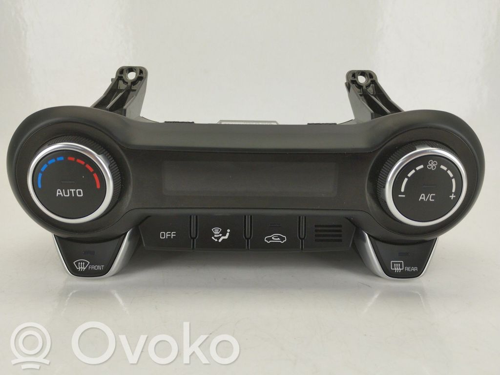 KIA Stonic Climate control unit 