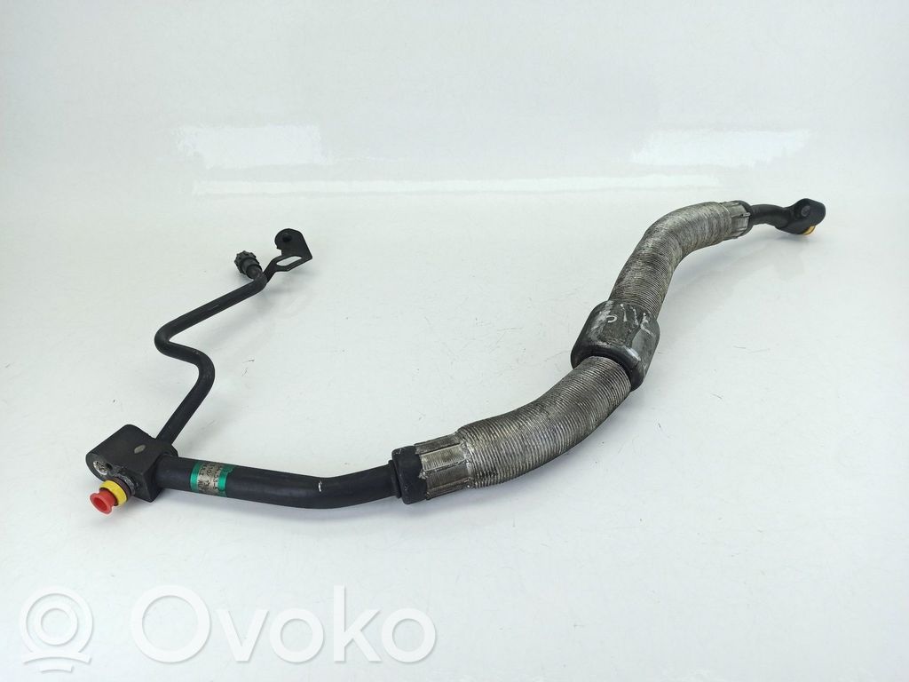 Ilmastointilaitteen putki (A/C)   6923958