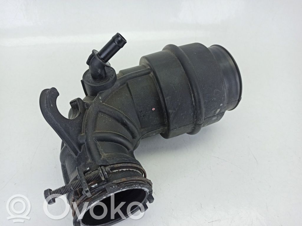 Hyundai i30 Ilmastointilaitteen putki (A/C) 