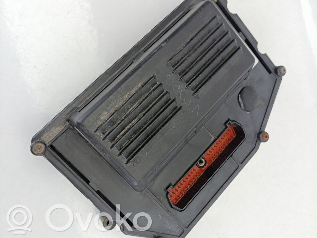 Jeep Cherokee XJ Engine control unit/module 