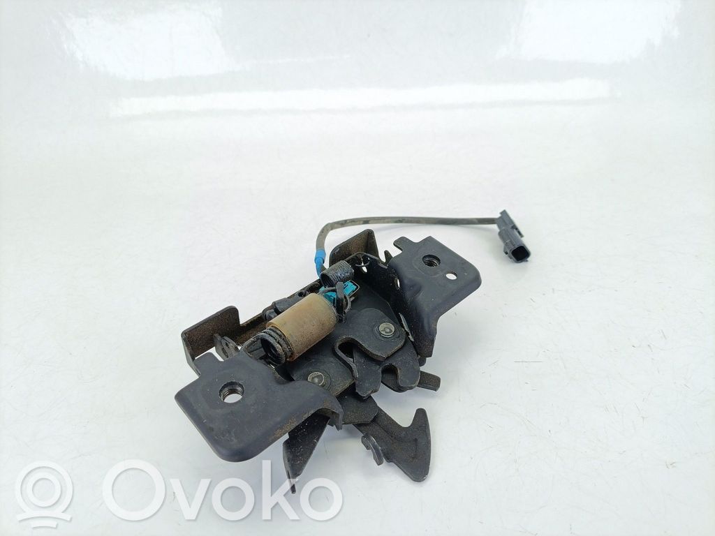 Renault Megane IV Tie down hook / loop 