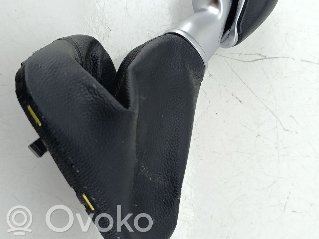 Drążek zmiany biegów   437002R140XP