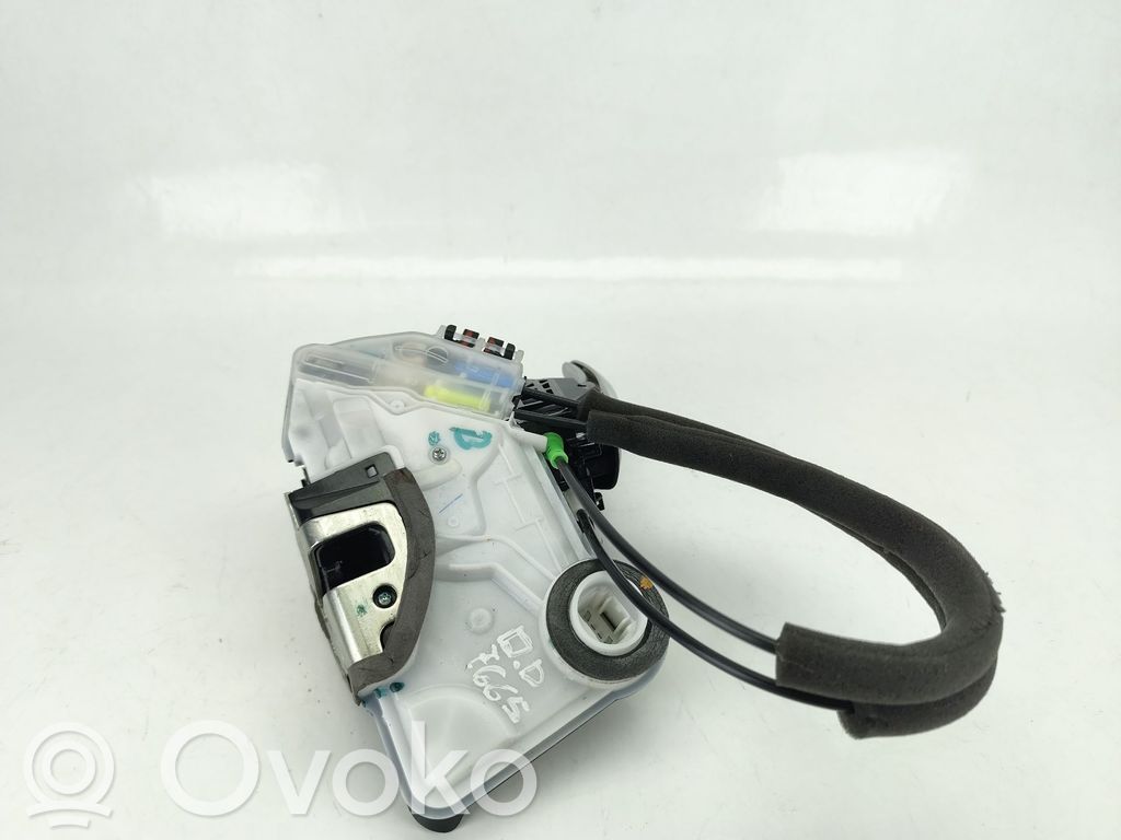 Toyota C-HR I Front door lock 
