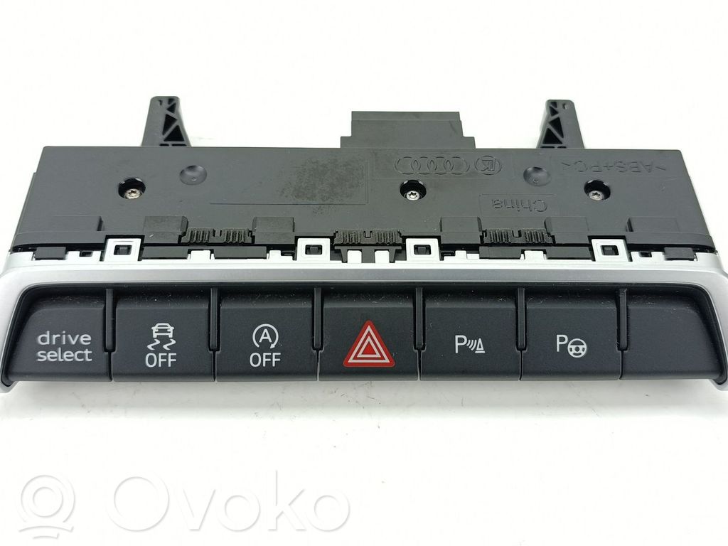 Audi A3 8Y Hazard light switch 