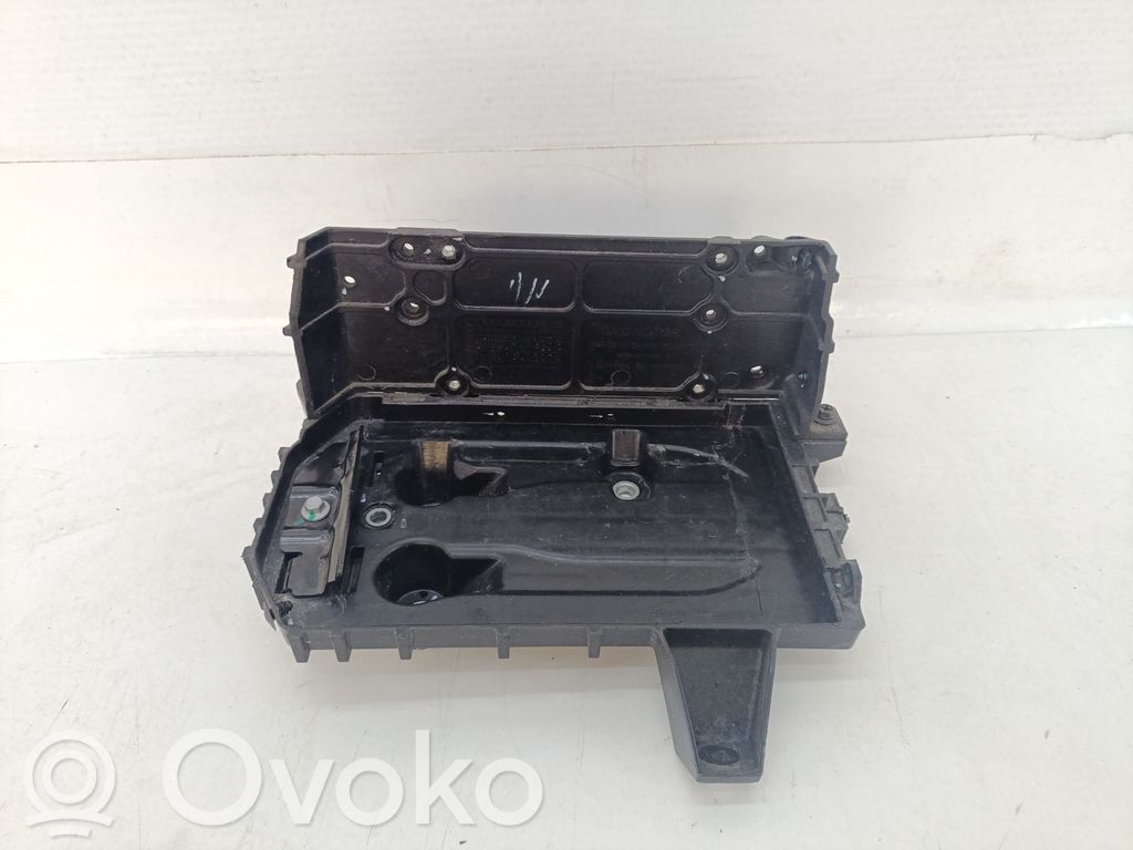 MG ZS Akkulaatikon alustan kansi 