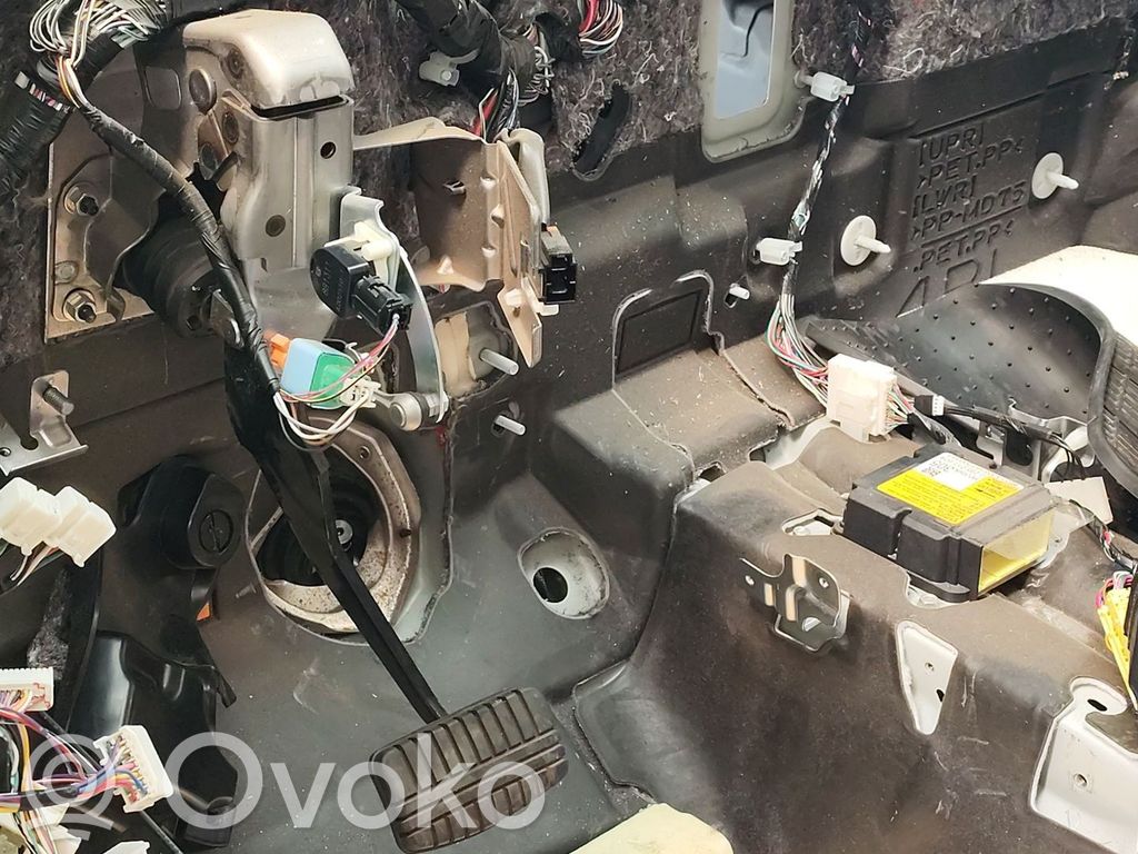 Mitsubishi Outlander Pedal de freno 