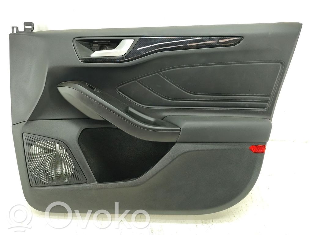 Ford Focus Revestimiento de puerta delantera 
