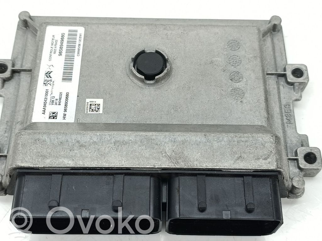 Peugeot 208 II Engine control unit/module 