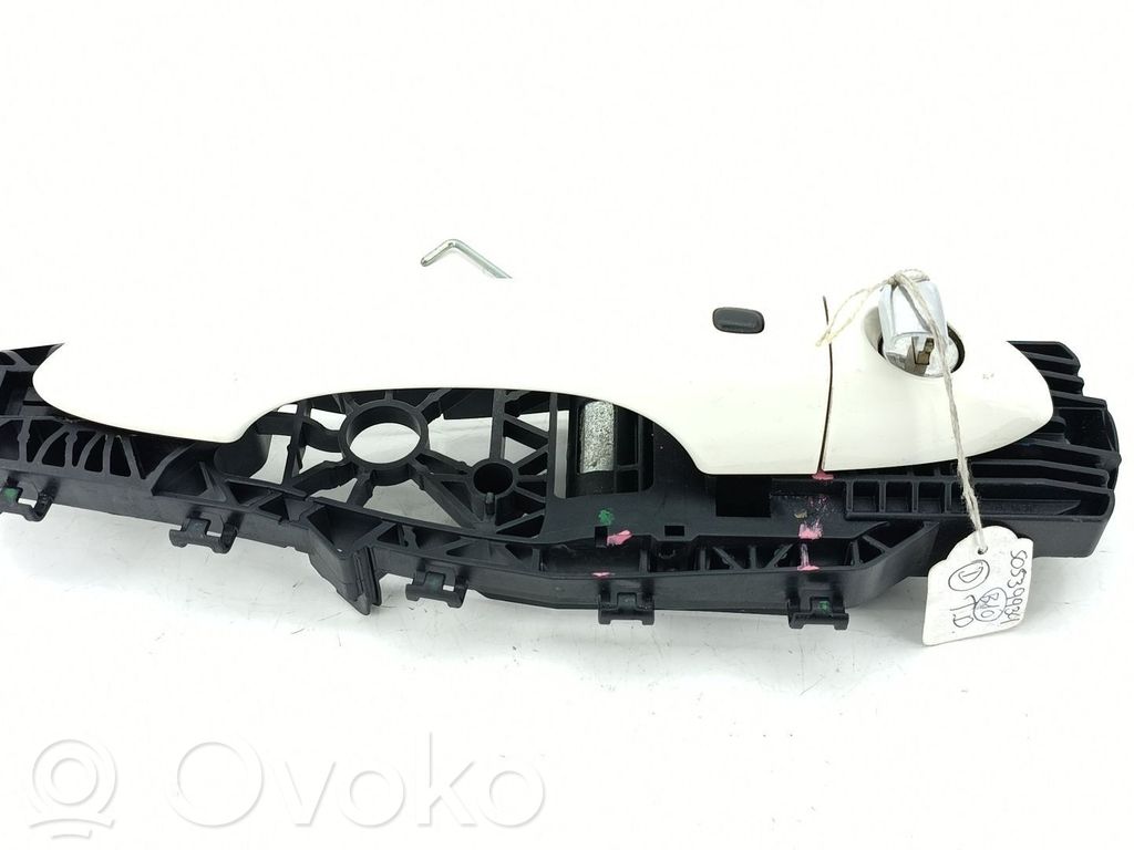 Jeep Compass Manecilla externa puerta delantera 