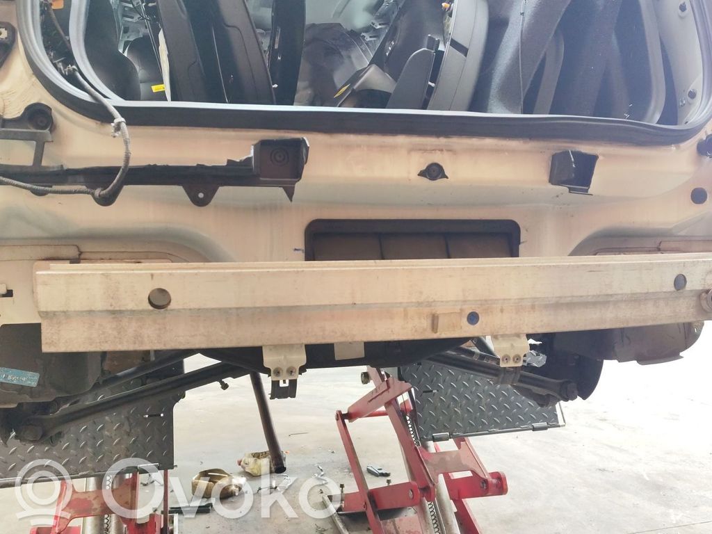 Jeep Compass Soporte del parachoques delantero 