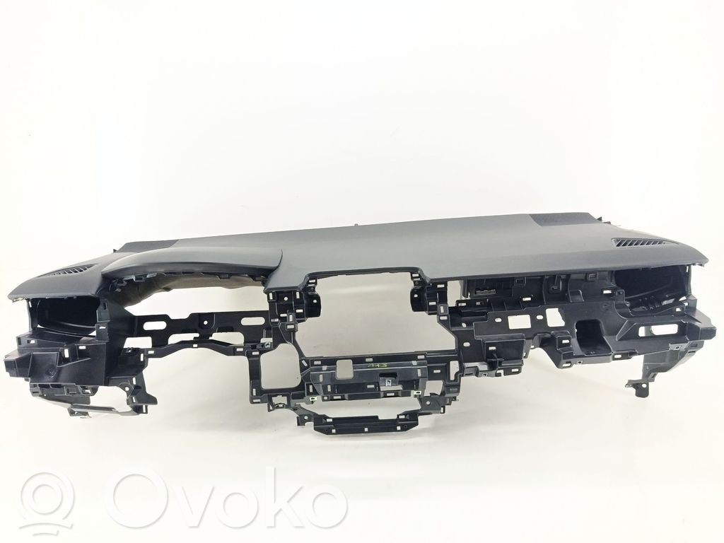 Toyota Corolla E160 E170 Панель 