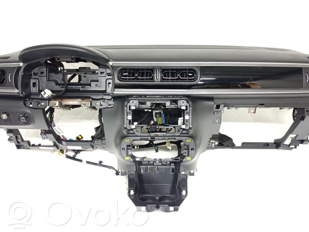 Dashboard   16192285ZD