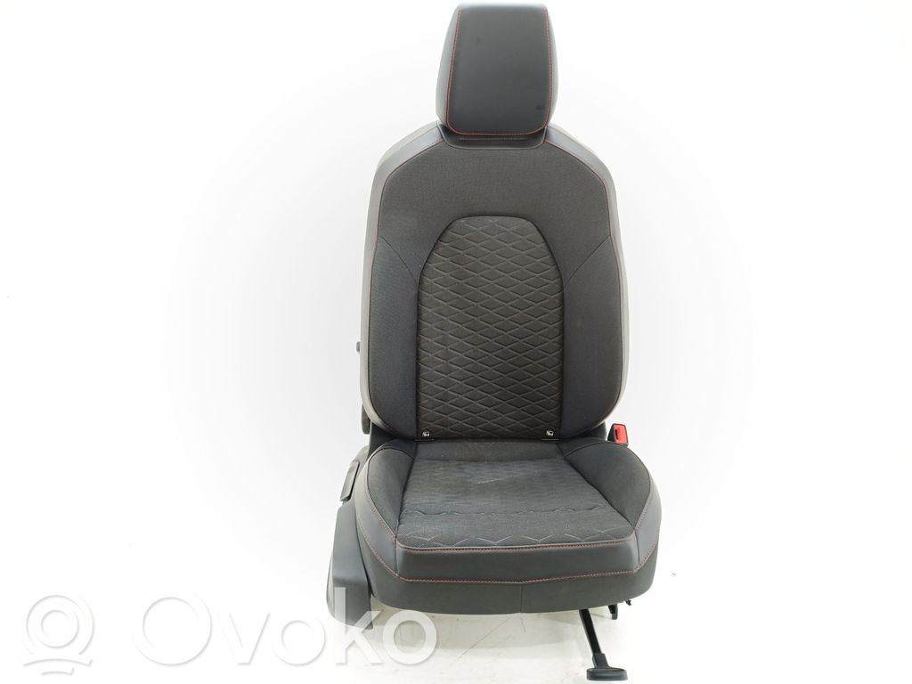 Seat Leon IV Etumatkustajan istuin 