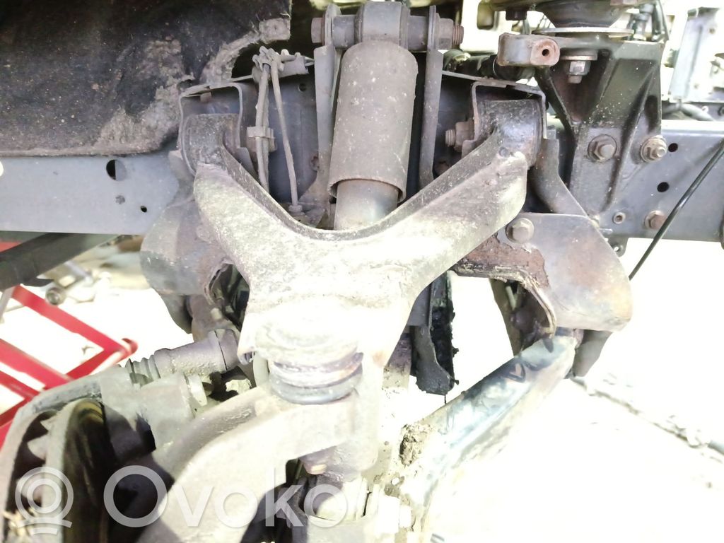 Iveco Daily 6th gen Querlenker vorne 