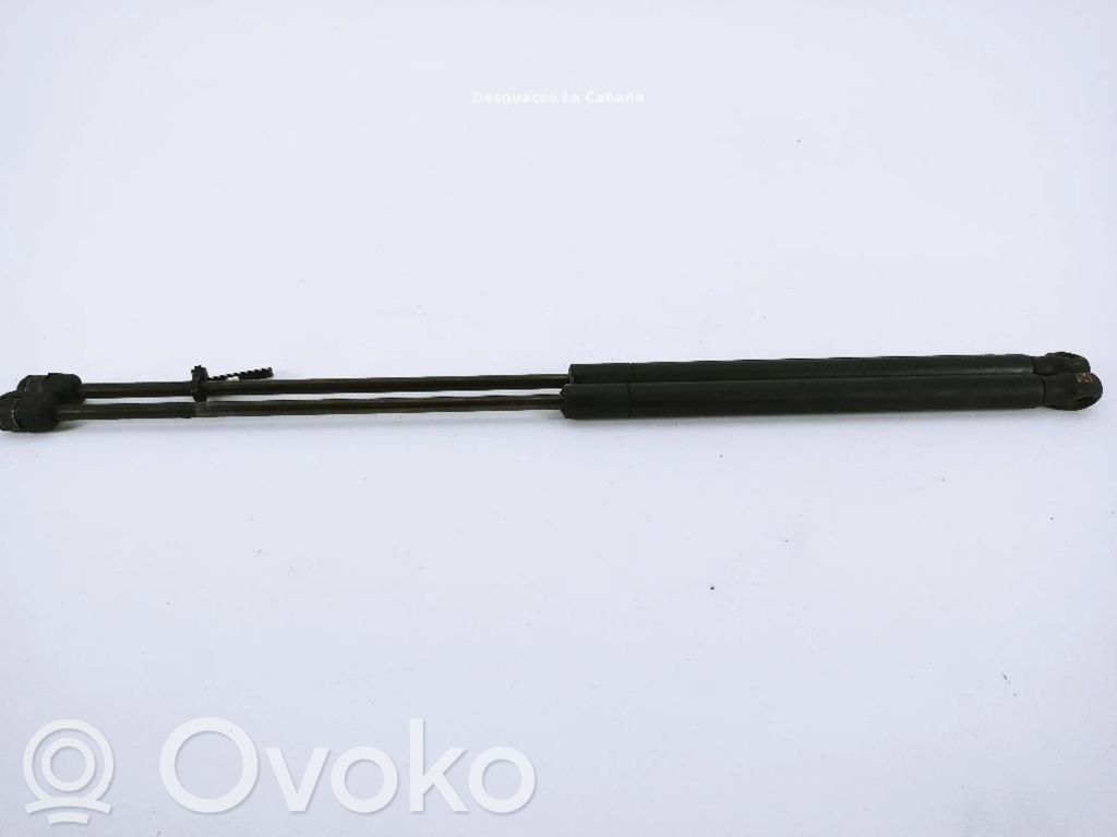 Ford Mondeo Mk III Amortizatorius galinio stiklo 