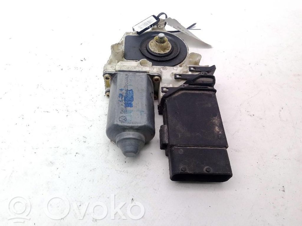 Seat Leon (1M) Motor del regulador de la ventanilla de la puerta delantera 