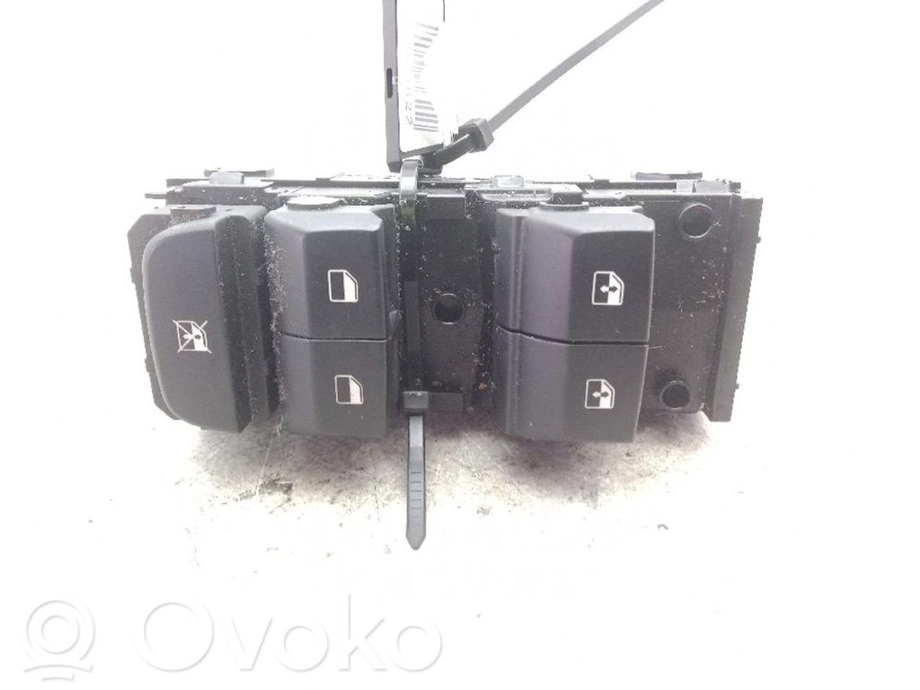 Interruptor del elevalunas eléctrico   93570J7100