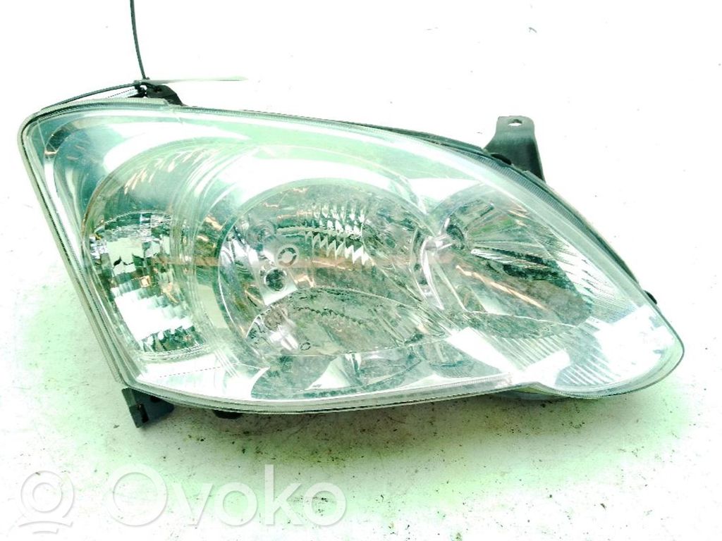 Toyota Corolla E120 E130 Phare frontale 