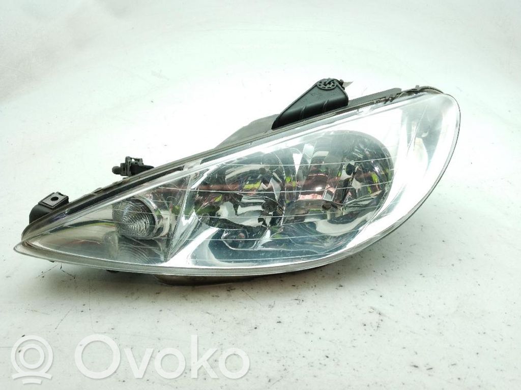 Peugeot 206 Headlight/headlamp 