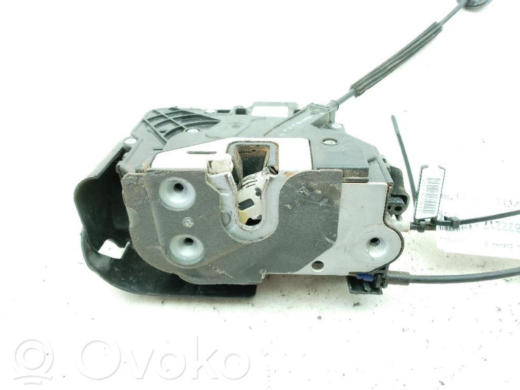 Etuoven lukko   AV1AR21813CG