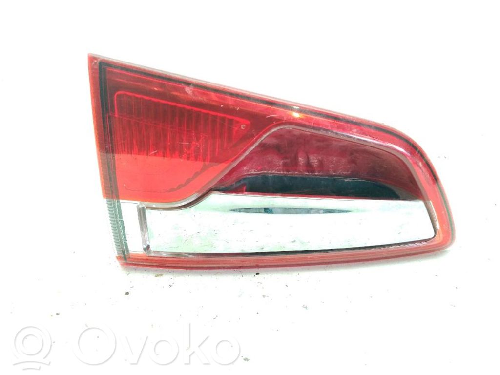 Ford Ecosport Lampy tylnej klapy bagażnika 