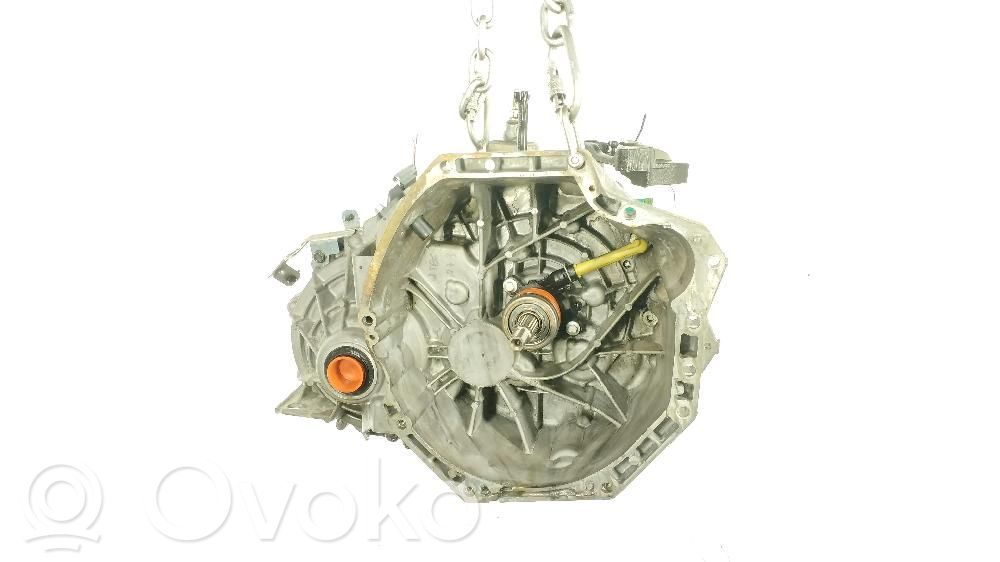 Nissan Qashqai Manualna 5-biegowa skrzynia biegów 