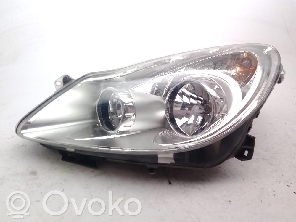 Opel Corsa D Scheinwerfer 