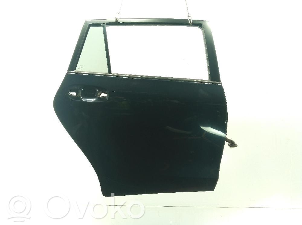 Puerta trasera   670030F050