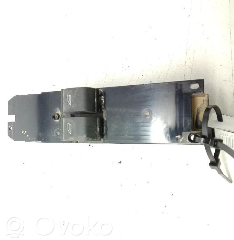 Przyciski szyb   DT1T14A132AA