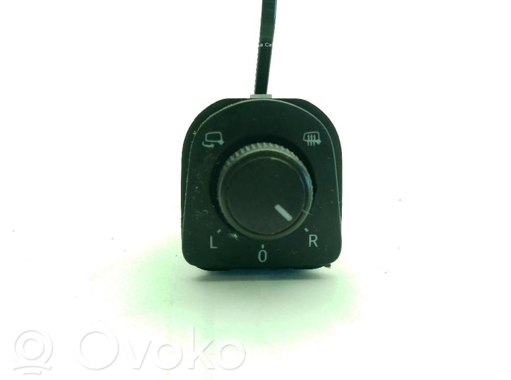 Seat Ateca Wing mirror switch 