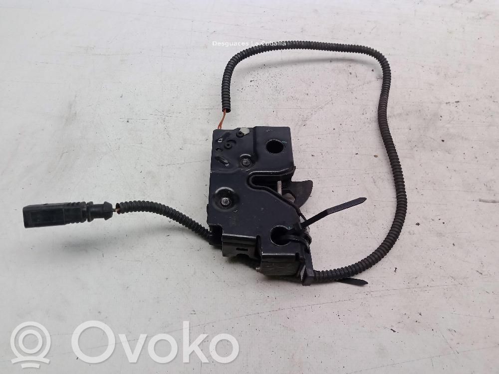 Seat Ateca Tie down hook / loop 