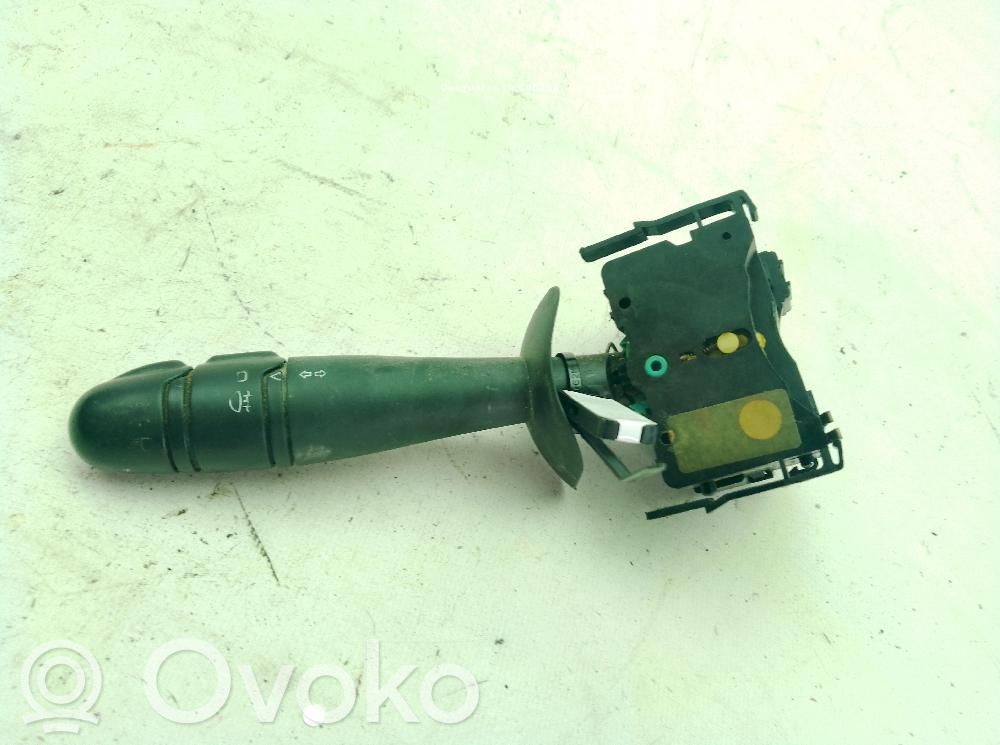 Opel Vivaro Wiper control stalk 