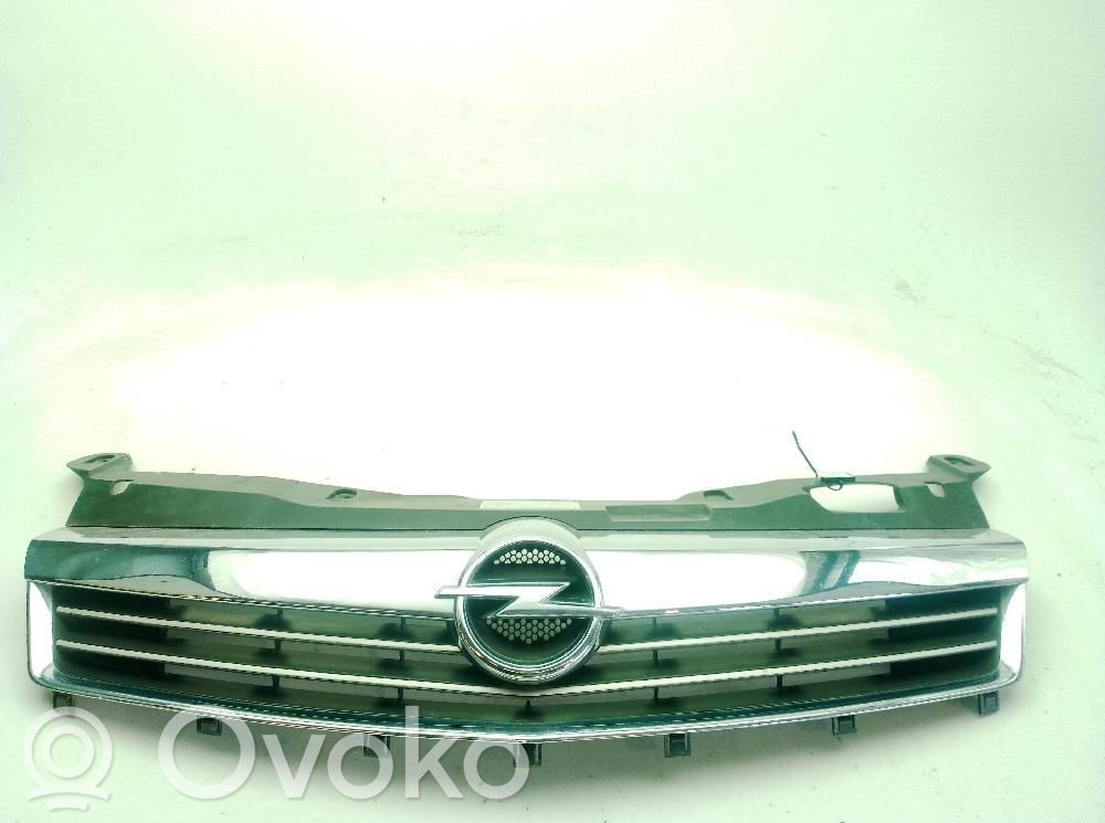 Opel Astra H Front grill 