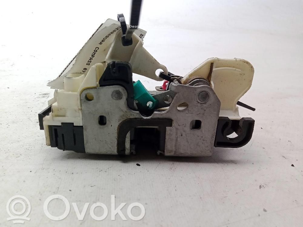 Etuoven lukko   P04589417AH