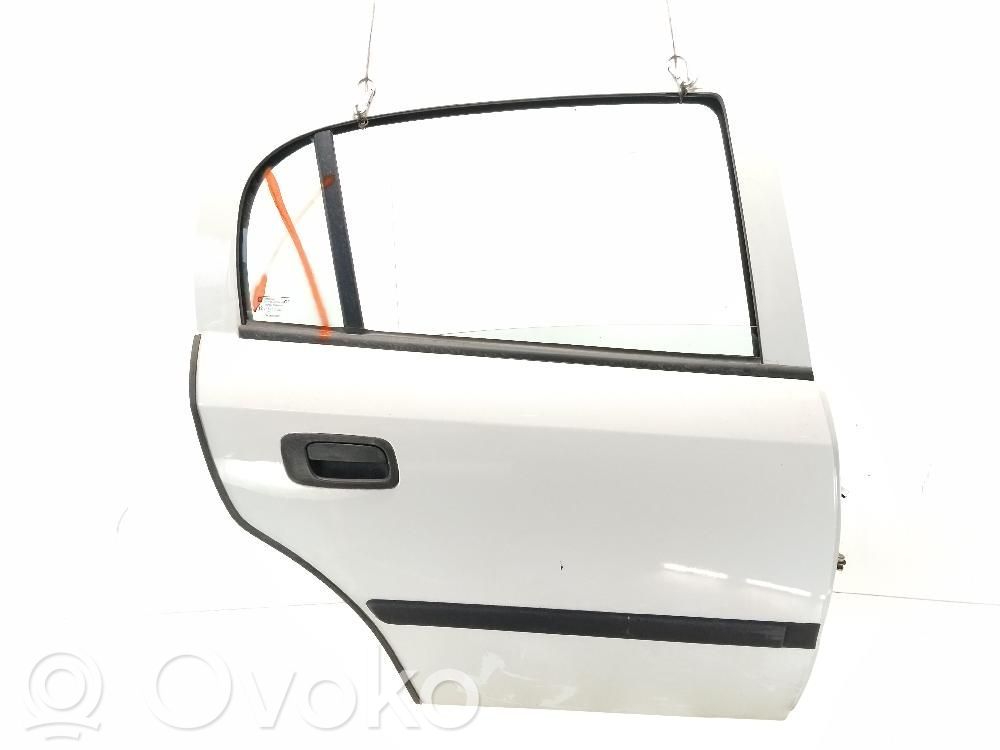 Opel Astra G Puerta trasera 