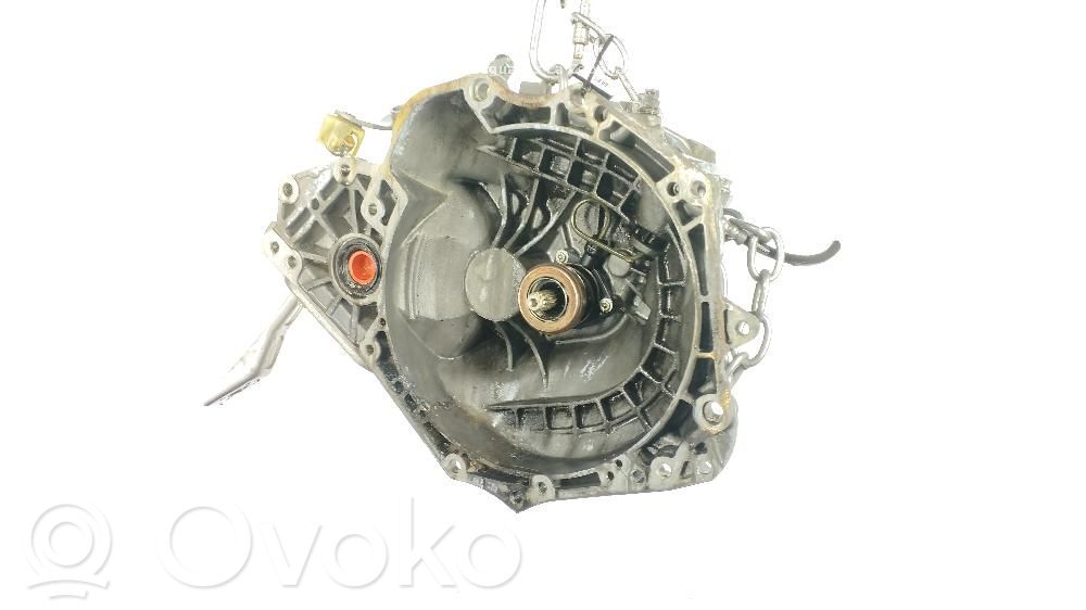 Opel Corsa E Cutie viteze manuală cu 5 trepte 