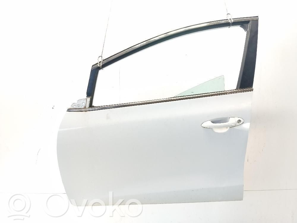 KIA Ceed Front door 