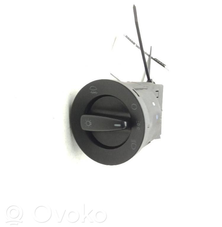 Volkswagen Golf IV Light switch 