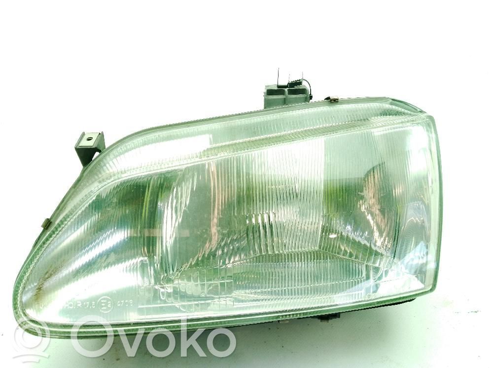 Renault Megane I Faro/fanale 
