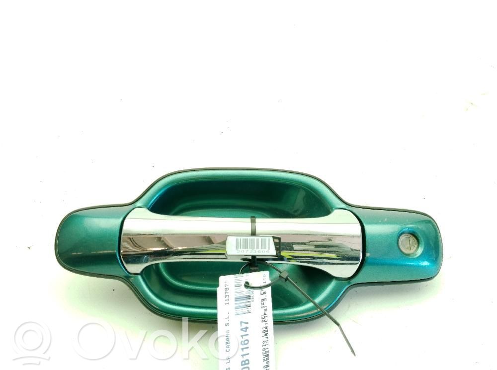 Manecilla externa puerta delantera