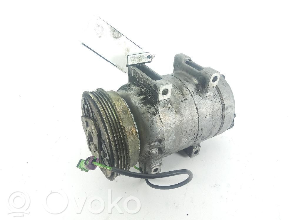 Ilmastointilaitteen kompressorin pumppu (A/C)   8D0260805D