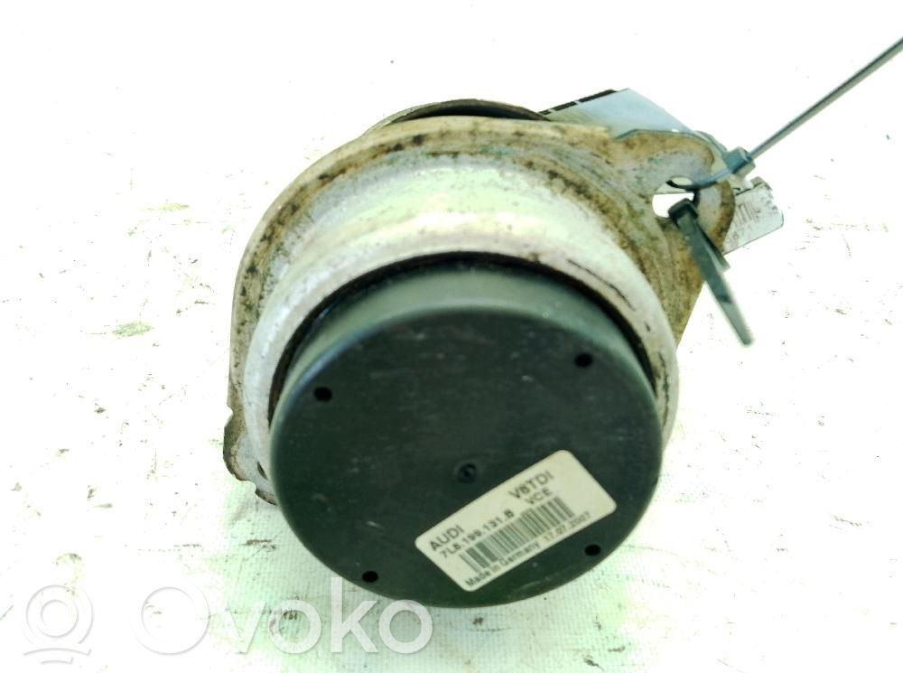 Engine mount bracket   7L8199308B
